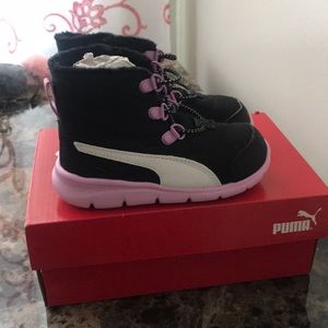 Puma boots